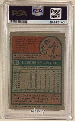 1975 Topps REGGIE JACKSON Signed Autographed Baseball Card #300 PSADNA
