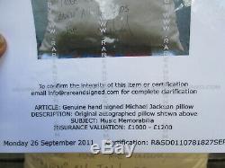 2011 Genuine Michael Jackson signed Pillow Burn the Tabloids rant with COA