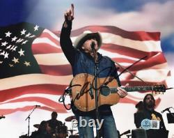 Alan Jackson Autographed Signed COUNTRY MUSIC Legend Live 8x10 Photo Beckett BAS