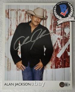 Alan Jackson Signed Beckett Bas Coa 8x10 Promo Photo Country Music Autographed