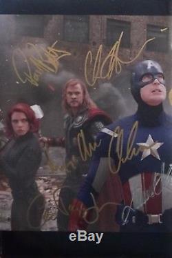 Avengers #9 Cgc Ss Cast Signed (12) Jackson Evans Hemsworth Infinity War