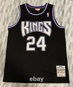 Bobby Jackson Signed Sacramento Kings Jersey Autographed Beckett BAS