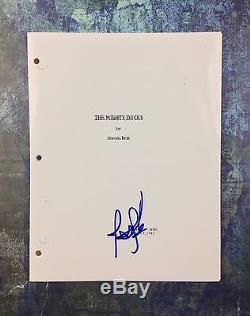 GFA The Mighty Ducks Charlie JOSHUA JACKSON Signed Full Movie Script EJ3 COA