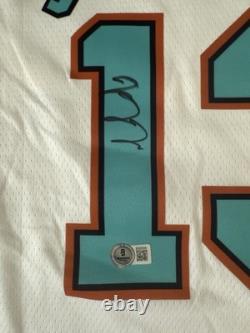 Jaren Jackson Jr. Signed Memphis Grizzlies Jersey Beckett COA Autographed Jersey