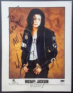 MICHAEL JACKSON signed 8.5 x 11 promotional photo (Garry King LOA) Epperson