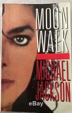Michael Jackson SIGNED Moonwalk Book BEAUTIFUL AUTOGRAPH