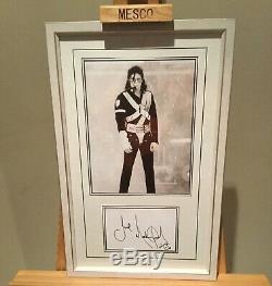 Michael Jackson Signed And Displayed Index Card Dated 2009