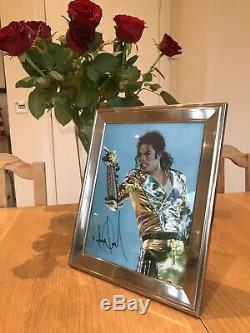 Michael Jackson Signed Picture 100% Genuine Collectable