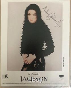 Michael jackson Signed Autographed Photo Coa No Fedora Glove Smile Bad Thriller