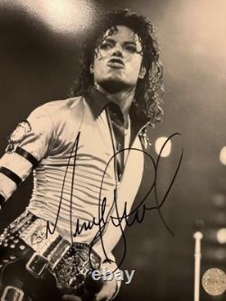 Micheal Jackson 8x10 Autographed Photo With COA CERT