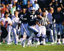 OAKLAND/LAS VEGAS RAIDERS BO JACKSON SIGNED/AUTOGRAPHED 8 X 10 PHOTO WithCOA