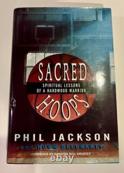 PHIL JACKSON? SIGNED AUTOGRAPHED? SACRED HOOPS Book CHICAGO BULLS Jordan 1st Ed
