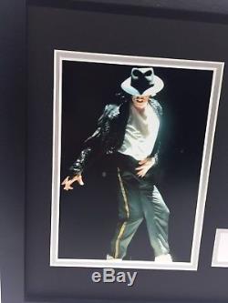 RARE Michael Jackson Hand Signed Photo Display + COA AUTOGRAPH FRAMED MUSIC
