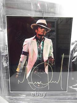 Rare Signed Michael Jackson Thriller Album Framed COA Authenticated