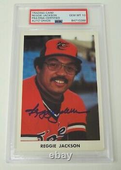 Reggie Jackson ORIOLES HOF Signed Autograph 1976 Team Photo Postcard PSA 10 Auto