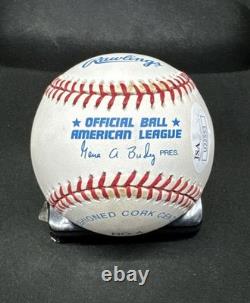 Reggie Jackson Signed AL baseball with 563 HRs inscription JSA Autographed MLB