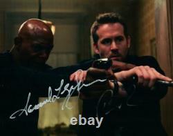 Ryan Reynolds Samuel L Jackson signed 8x10 Picture autographed Photo Pic and COA