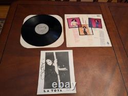 Signed Autograph LaToya Jackson LP And Photo